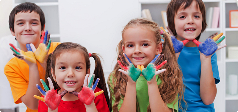 kids playing with paint